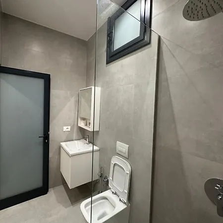 ベッド・アンド・ブレックファスト Gramozi *