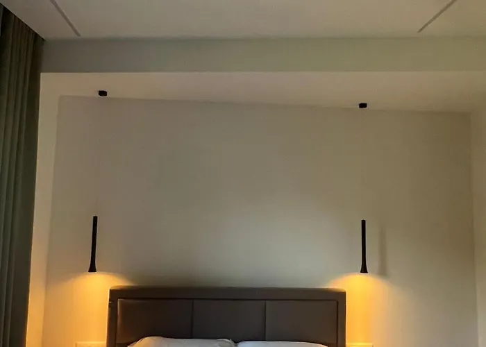 Gramozi Bed & Breakfast *